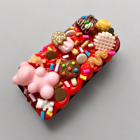 Decoden Mini Tin Box, Red Velvet Sweets Kawaii Junk Case Eyelashes Pill Holder - Picture 2 of 7